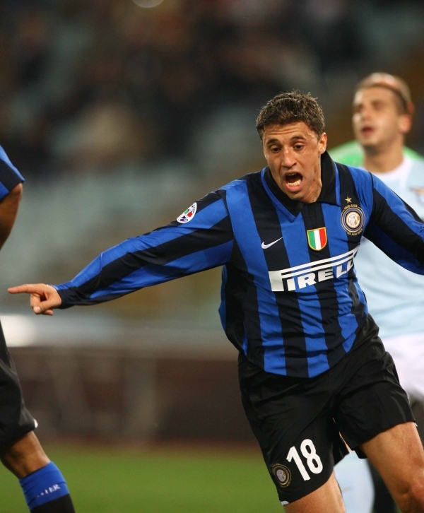 申花官方：原米兰门将教练罗伯茨担任申花一线队守门员教练