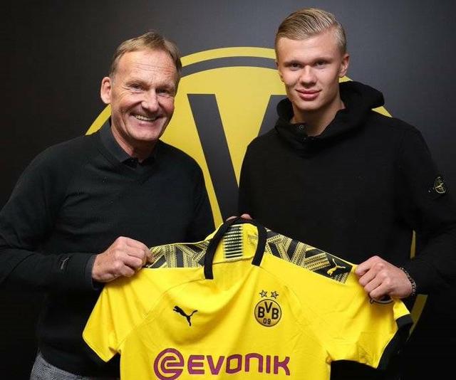 国产买断制二游Demo上架Steam：肉色紧身胶衣免费开玩