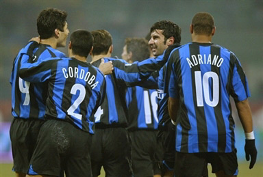 皇马冲14冠！姆巴佩飞行4500公里空降决赛