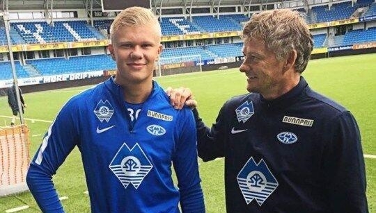 世体：坎塞洛转会推迟因新月要税务居住证明，需他们CEO签字